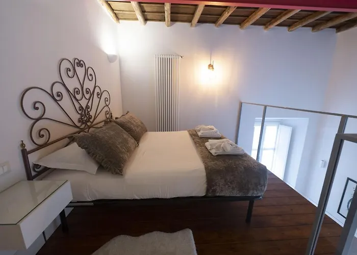 Charm And Style By Campo De Fiori Apartament